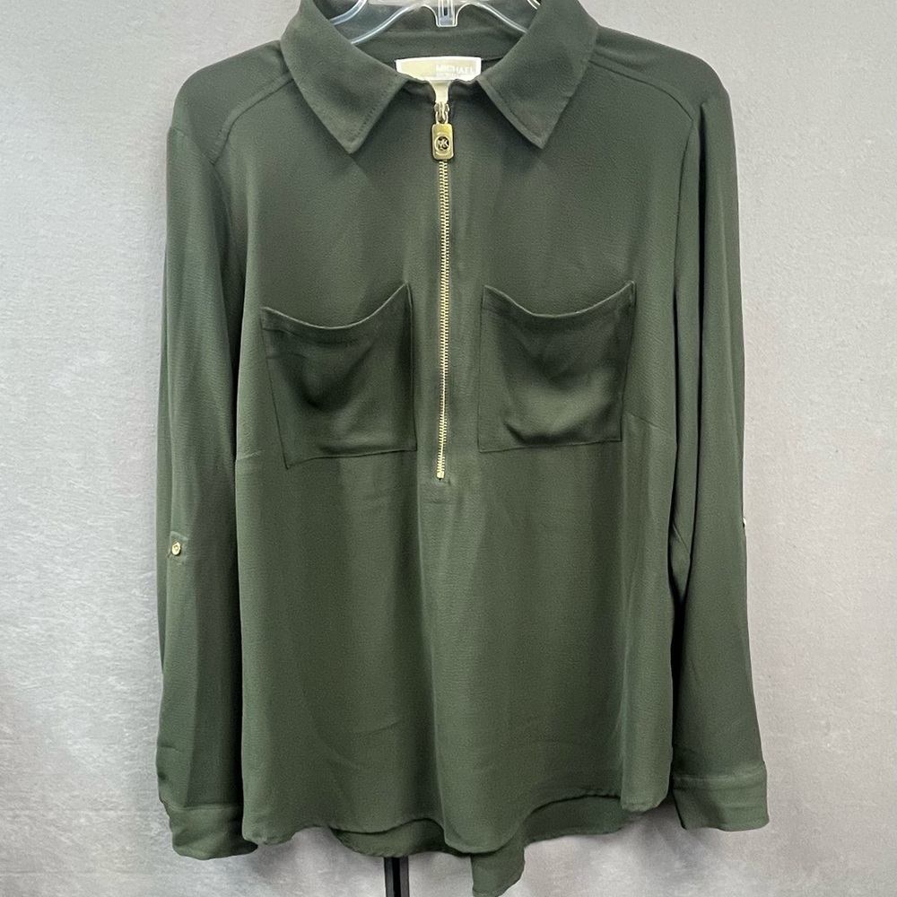Michael Kors 1X Olive Green Zip Front Blouse ✨ Gold Hardware & Pockets - Picture 2 of 11